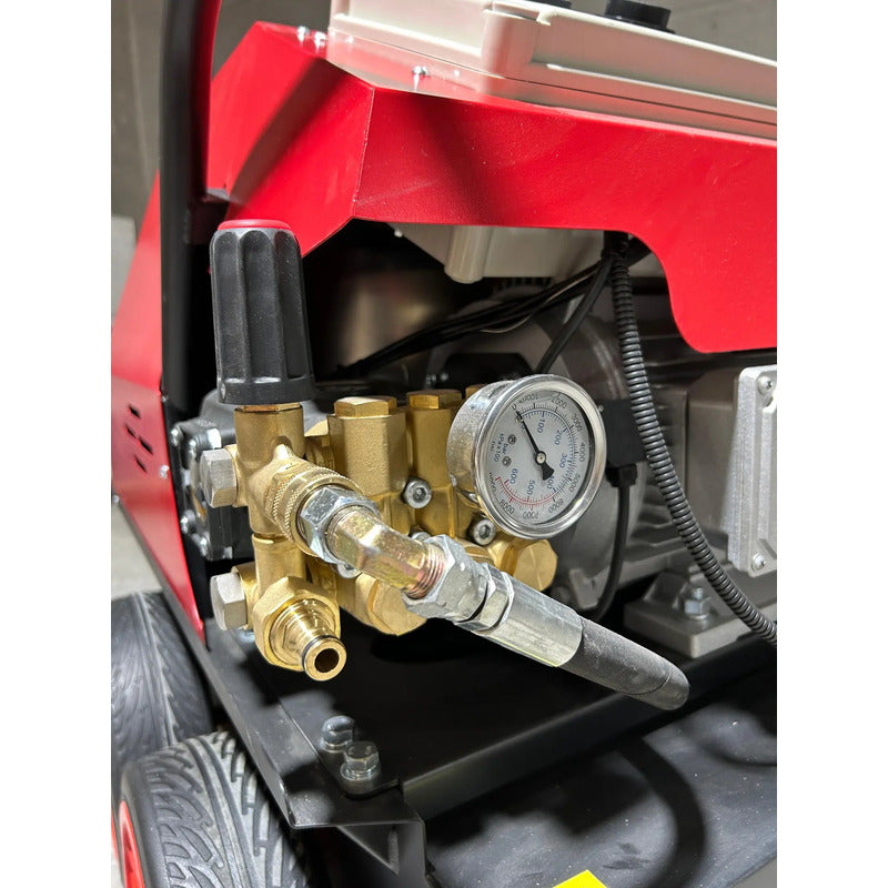 Hidrolavadora Electrica Para Agua Caliente 3,900 Psi Rojo