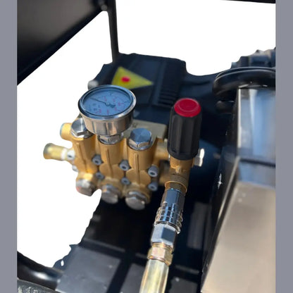 Hidrolavadora Industrial de Alta Presión con Carrete Retráctil 2175PSI 220V RLC
